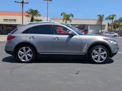 Used 2011 INFINITI FX50 AWD w/ Deluxe Touring Pkg image 4