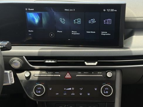 Used 2025 Hyundai Sonata SEL FWD image 16