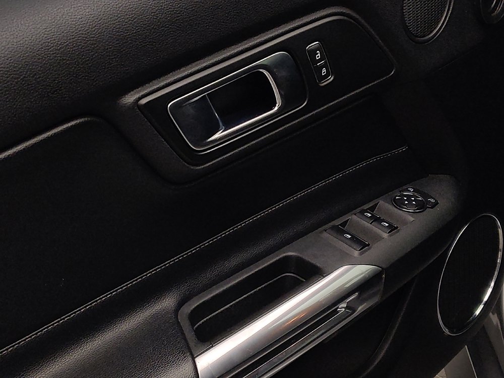 Used 2022 Ford Mustang Premium RWD image 27