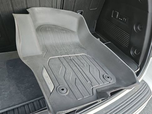 Used 2022 GMC Yukon Denali image 30