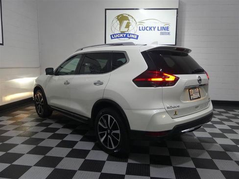 Used 2017 Nissan Rogue SL w/ SL Premium Package AWD/4WD image 11