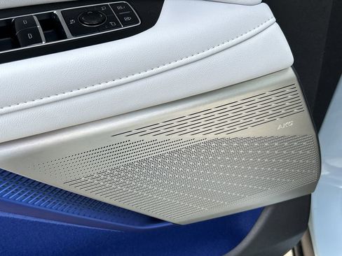 New 2026 Cadillac Optiq Sport 2 image 19