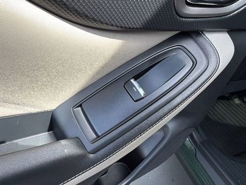 Used 2022 Subaru Forester Limited w/ Popular Package #2 image 15