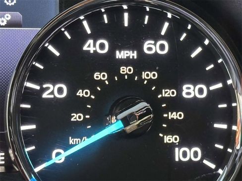 Used 2022 Ford F350 Lariat w/ Black Appearance Package image 26