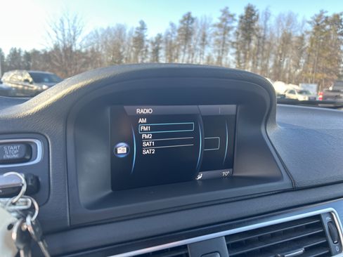 Used 2012 Volvo XC70 3.2 image 18