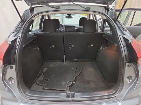 Used 2021 Nissan Kicks S FWD image 9