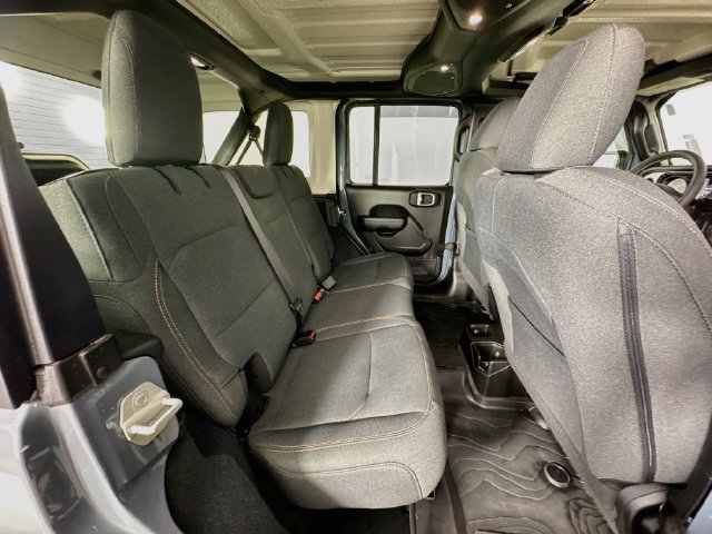 Used 2024 Jeep Wrangler Unlimited Sport AWD/4WD image 27