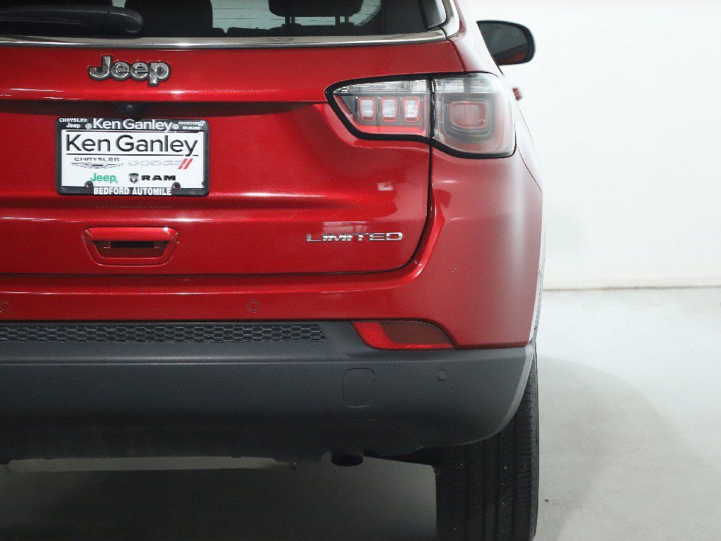 Used 2025 Jeep Compass Limited AWD/4WD image 47