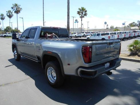 Used 2025 GMC Sierra 3500 Denali Ultimate AWD/4WD image 5