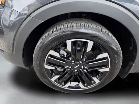 Used 2024 Kia Telluride SX w/ Towing Package image 26