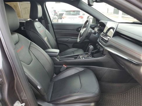 Used 2024 Jeep Compass Trailhawk w/ Trailhawk Elite Group image 27