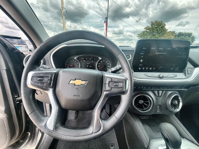 Used 2024 Chevrolet Blazer LT w/ Convenience Package FWD image 11
