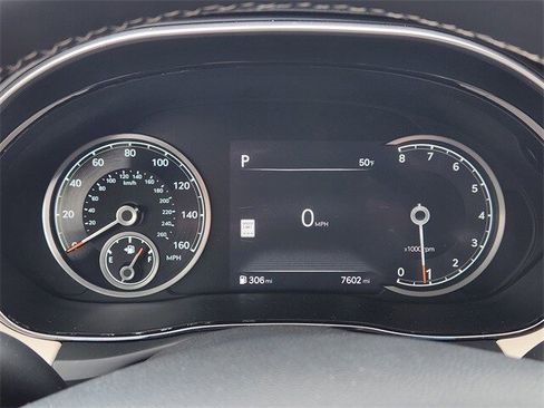 Used 2025 Genesis GV70 2.5T w/ Advanced Package image 12