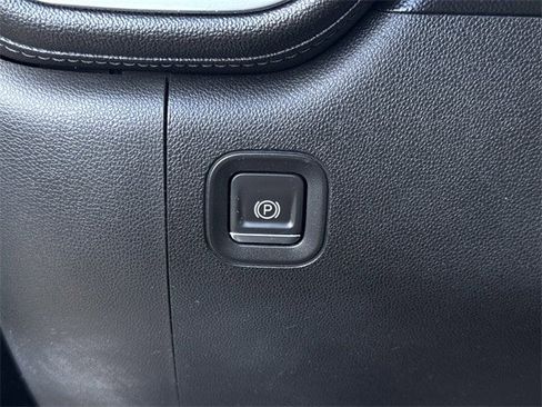 Used 2019 Chevrolet Silverado 1500 LTZ w/ LTZ Texas Edition image 28