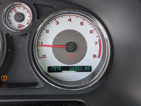 Used 2009 Pontiac G5 FWD image 24