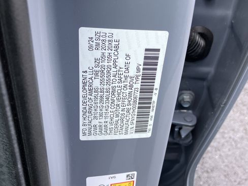 Used 2025 Honda Pilot Sport image 30