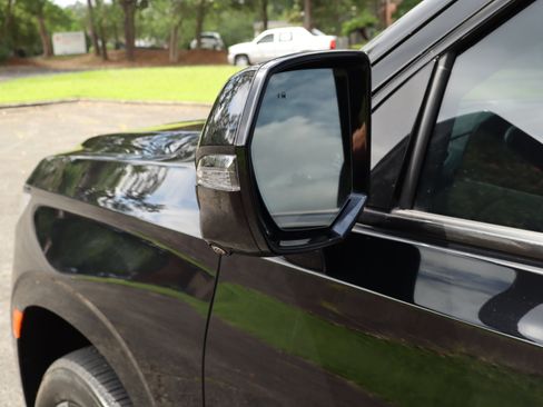 Used 2024 Cadillac Escalade ESV Sport AWD/4WD image 16