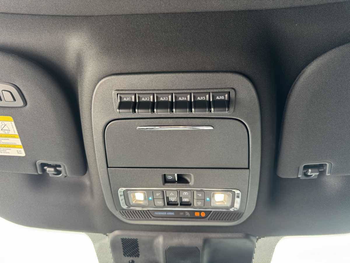 Used 2026 Ford F450 Lariat w/ Lariat Ultimate Package AWD/4WD image 25