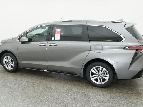 New 2026 Toyota Sienna Limited image 54