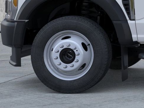 New 2026 Ford F550 4x4 Regular Cab Super Duty image 19