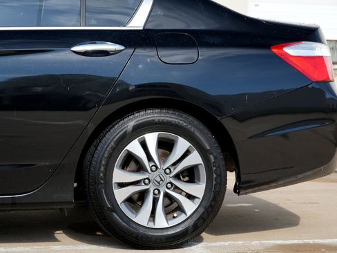 Used 2015 Honda Accord LX image 23