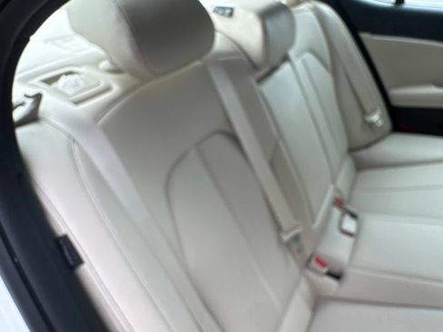 Used 2026 Genesis G70 2.5T RWD image 8