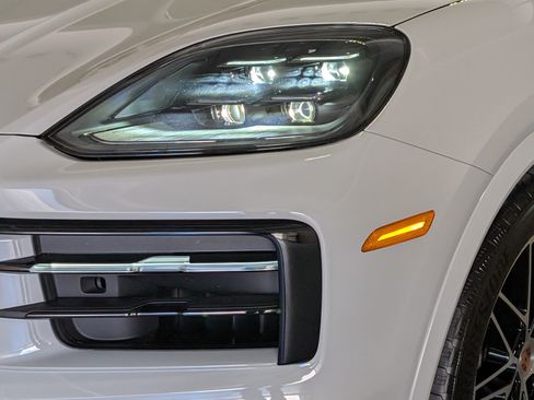 New 2026 Porsche Cayenne AWD/4WD image 13