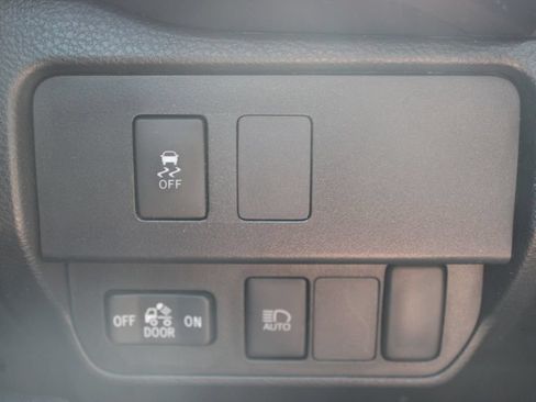 Used 2021 Toyota Tacoma SR w/ SR Convenience Package RWD image 37