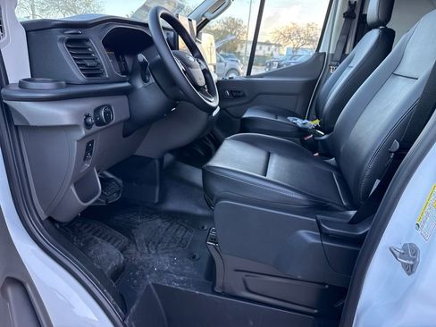 New 2026 Ford Transit 250 148 Medium Roof image 19