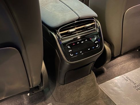 Used 2024 Mercedes-Benz EQS 450+ SUV image 31