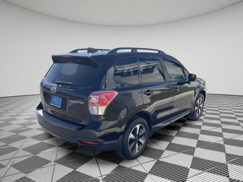 Used 2017 Subaru Forester 2.5i Premium w/ All-Weather Package image 14