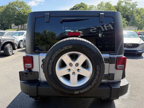 Used 2015 Jeep Wrangler Unlimited Sport w/ Quick Order Package 24S AWD/4WD image 6