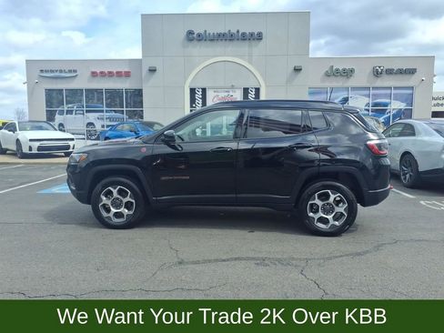 Used 2022 Jeep Compass Trailhawk AWD/4WD image 1