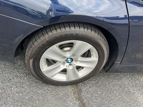 Used 2011 BMW 528i Sedan RWD image 12