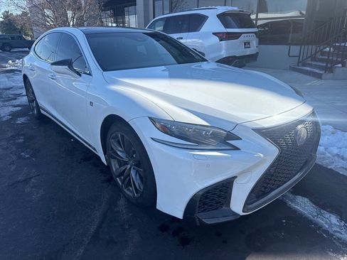 Used 2018 Lexus LS 500 F Sport image 2
