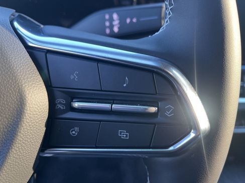 New 2026 Chevrolet Equinox EV LT image 29