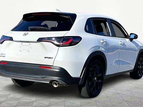 Used 2025 Honda HR-V Sport image 6