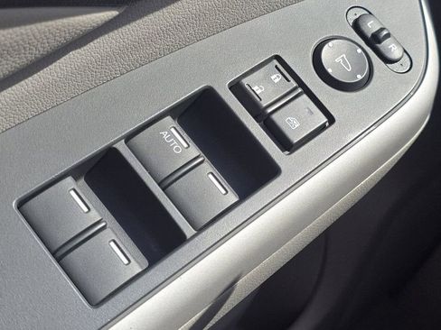 Used 2012 Honda CR-V EX-L image 25
