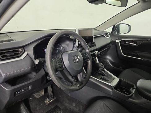 Used 2025 Toyota RAV4 XLE image 14