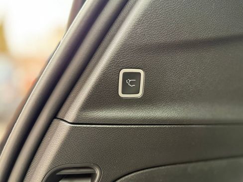 New 2026 Chrysler Pacifica Limited w/ S Appearance Package image 31