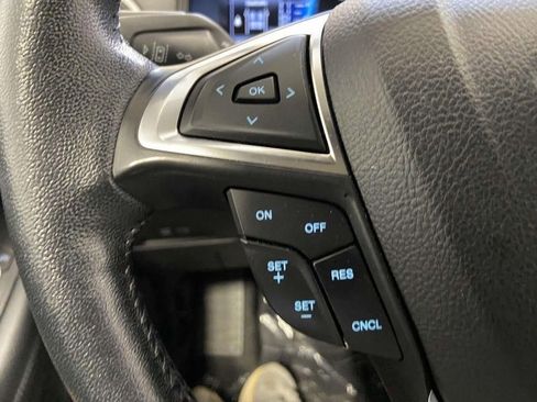 Used 2023 Ford Edge SEL image 21