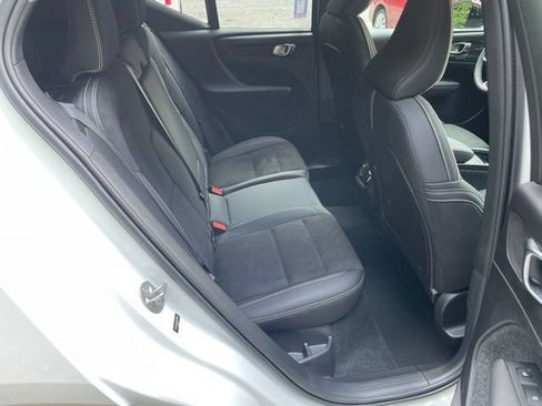 Certified 2023 Volvo XC40 Recharge Ultimate AWD/4WD image 15