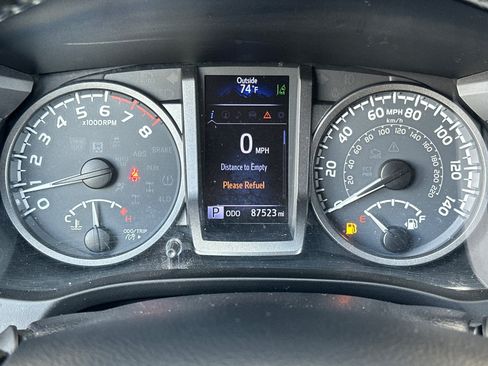 Certified 2019 Toyota Tacoma TRD Sport w/ Technology Package AWD/4WD image 23