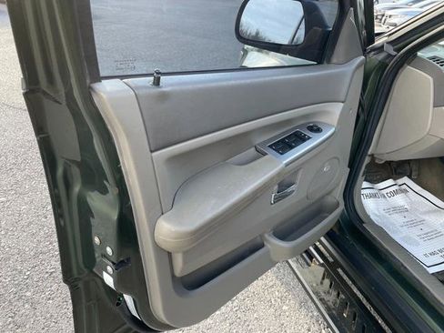 Used 2009 Jeep Grand Cherokee Laredo image 14