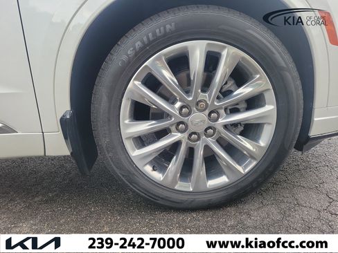 Used 2021 Cadillac XT6 Premium Luxury AWD/4WD image 7