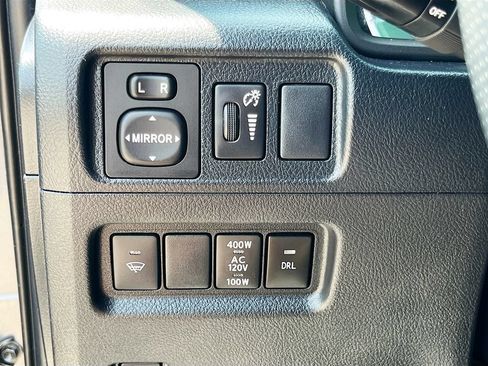 Used 2019 Toyota 4Runner SR5 Premium AWD/4WD image 10