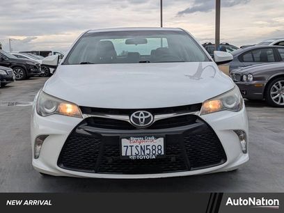 Used 2016 Toyota Camry SE w/ Moonroof Package
