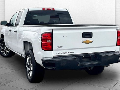 Used 2017 Chevrolet Silverado 1500 W/T w/ Trailering Package image 9