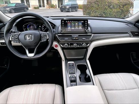 Used 2020 Honda Accord Touring image 15