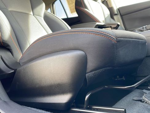 Used 2019 Subaru Crosstrek 2.0i Premium image 4